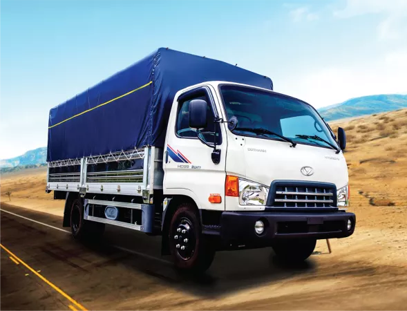 Dịch vụ thay Kính chắn gió xe tải Hyundai 6.5 tấn tận nơi